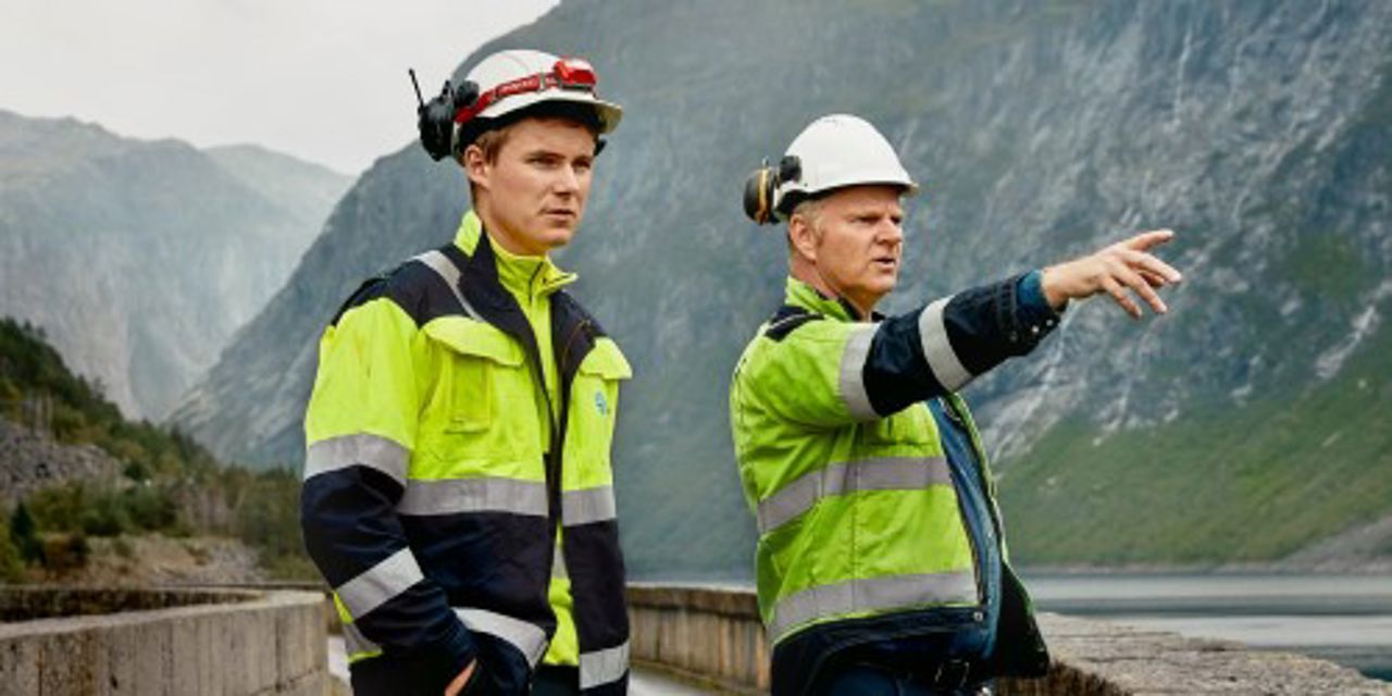 Statkraft employees at the Ringedals dam